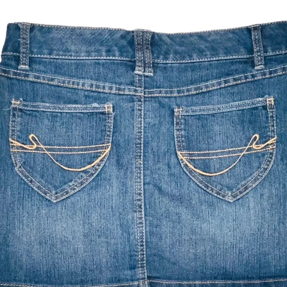 SO‎ 🌼 Denim Skirt Distressed Blue Jean Mini Size 5
